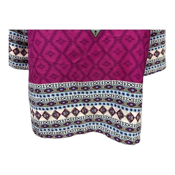 PINK OWL Geometric Tribal Blouse
Multicolor 3/4 Sleeve Scoop Neck Top size M - Picture 6 of 12